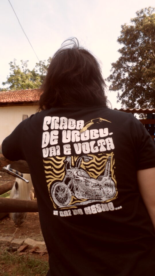 CAMISETA PRAGA DE URUBU